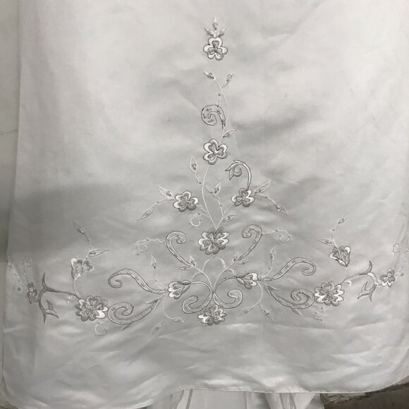 Davids Bridal White Strapless Beaded Wedding Dress W/ Train Size 10  $499 - Picture 7 of 13